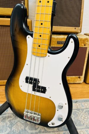 Fender MIJ 57 Reissue P Bass  2011