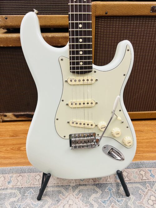 2012 Fender Deluxe Stratocaster MIM - Image 3