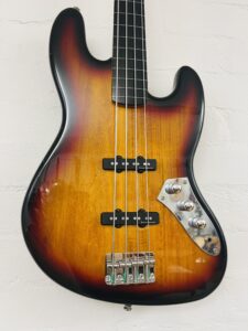 2007 Fender Squire Fretless Jazz