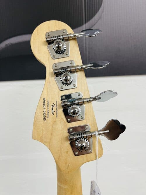 2007 Fender Squire Fretless Jazz - Image 8