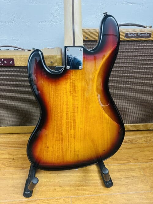 2007 Fender Squire Fretless Jazz - Image 6
