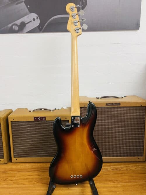 2007 Fender Squire Fretless Jazz - Image 5